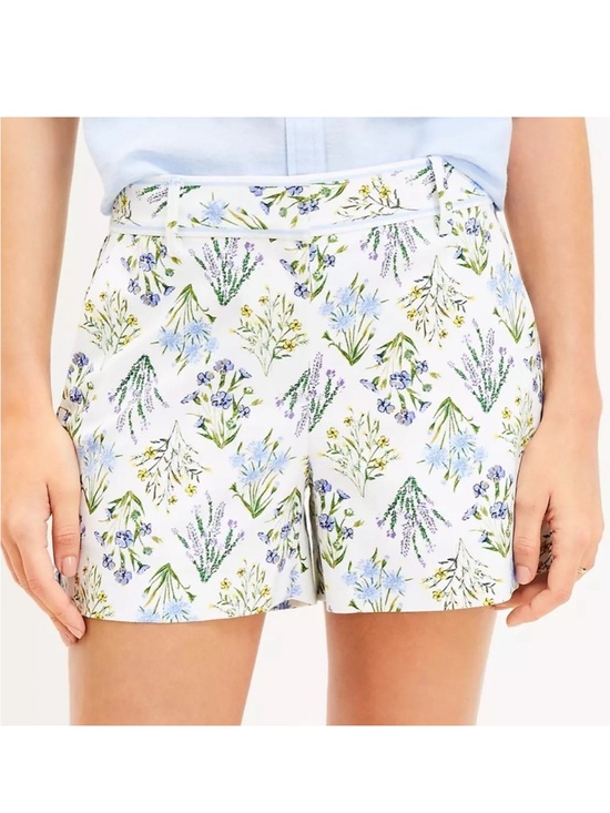 LOFT Pants - LOFT Gentle Bouquet Wildflowers Print Women's Shorts